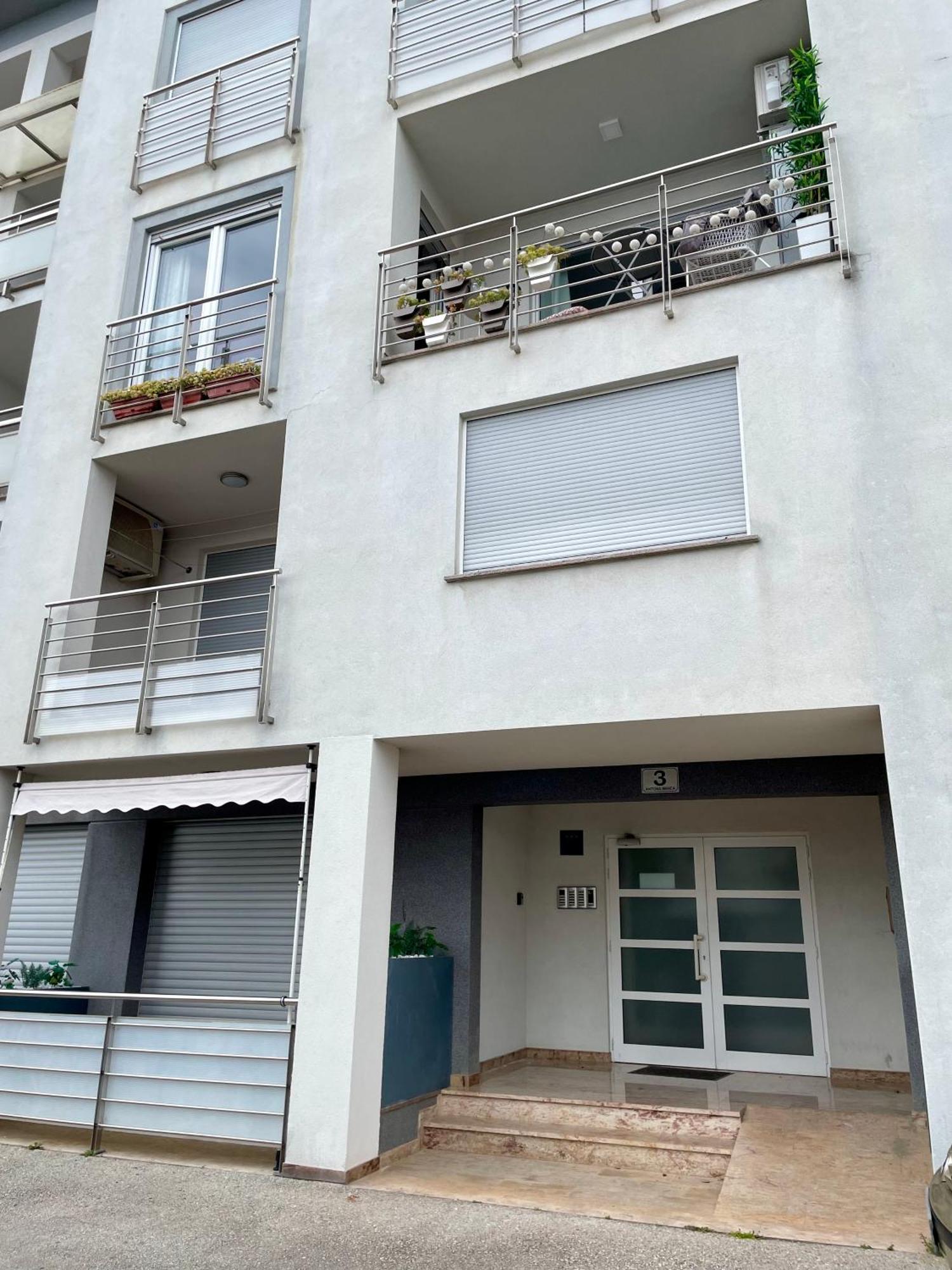 Old Lady Opatija Apartment Exterior photo