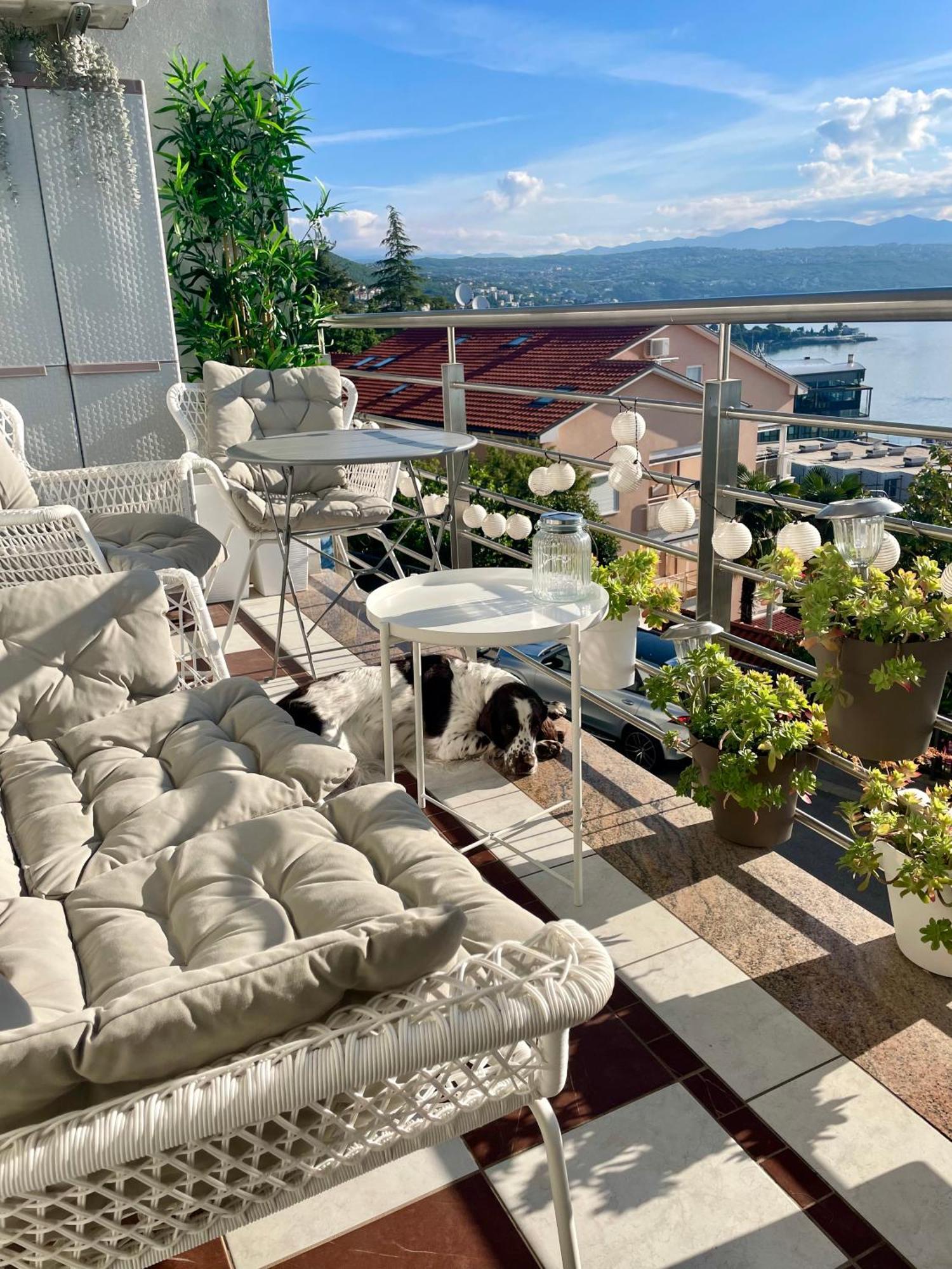 Old Lady Opatija Apartment Exterior photo