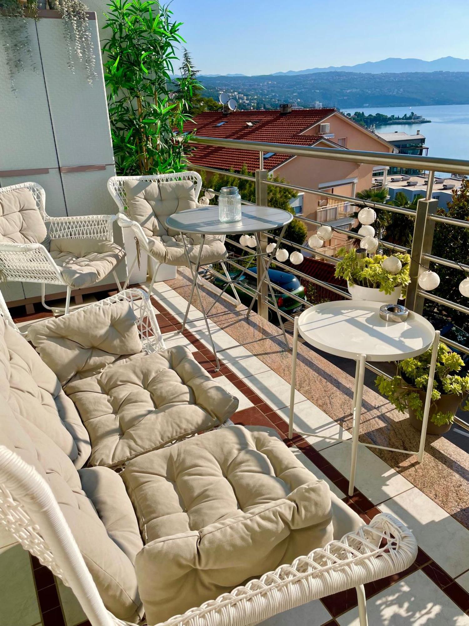 Old Lady Opatija Apartment Exterior photo